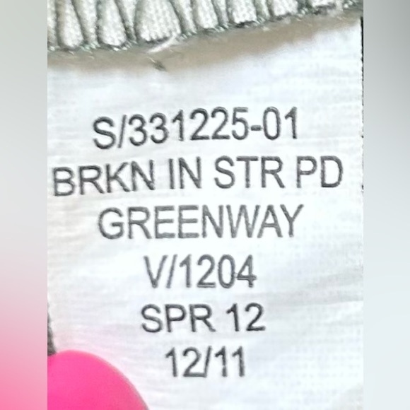 Khakis by Gap in OD Green. Broken-in Straight style. - Picture 6 of 10